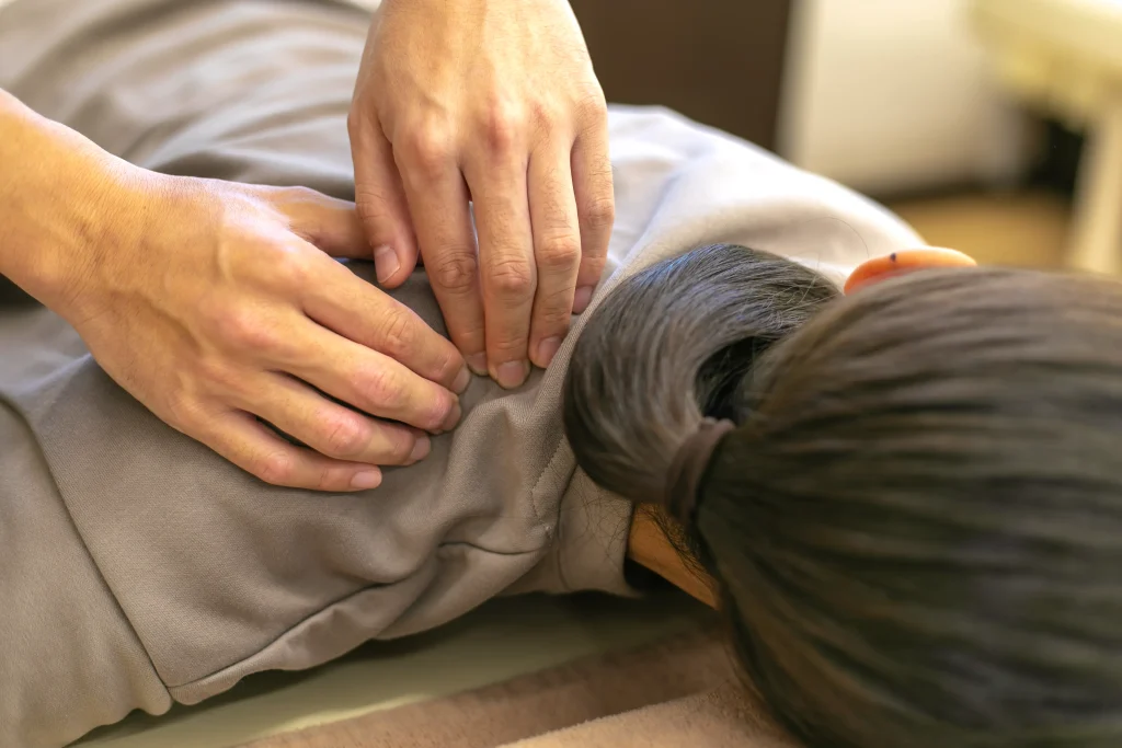 五香あおぞら鍼灸整骨院肩こり・首こり施術